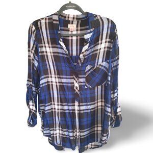 Pixley Stylish Plaid Shirt with Back Slit Detail